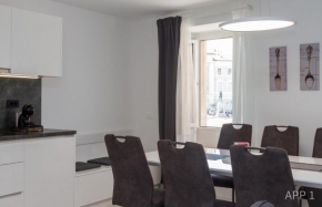 Premium Tartini Apartment with Free Parking by Locap Group
